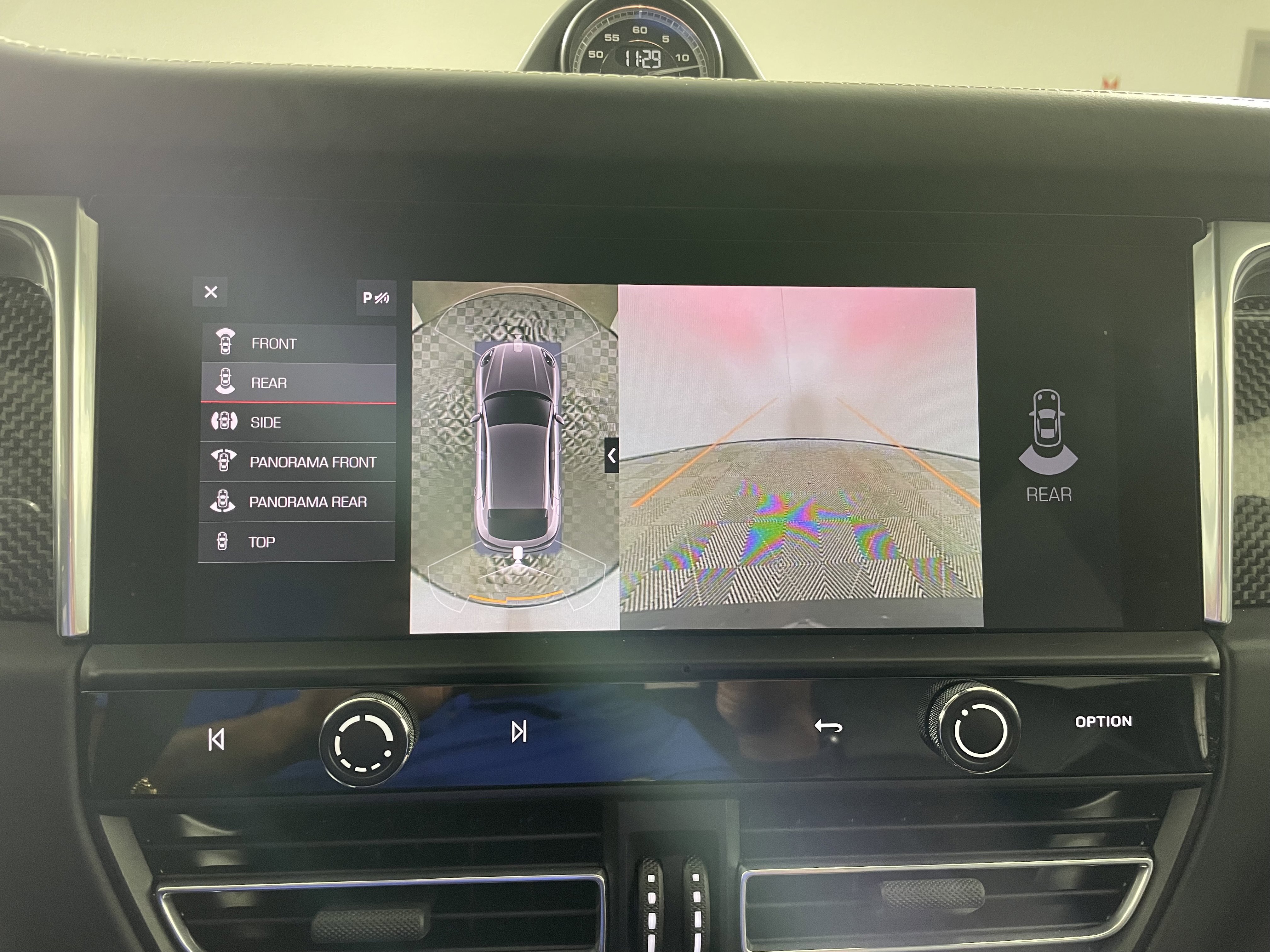 Certified 2025 Porsche Macan GTS image 24