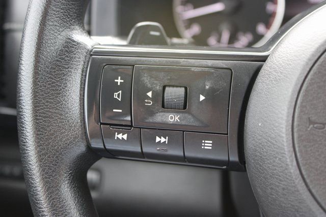 Used 2023 Nissan Pathfinder S image 20