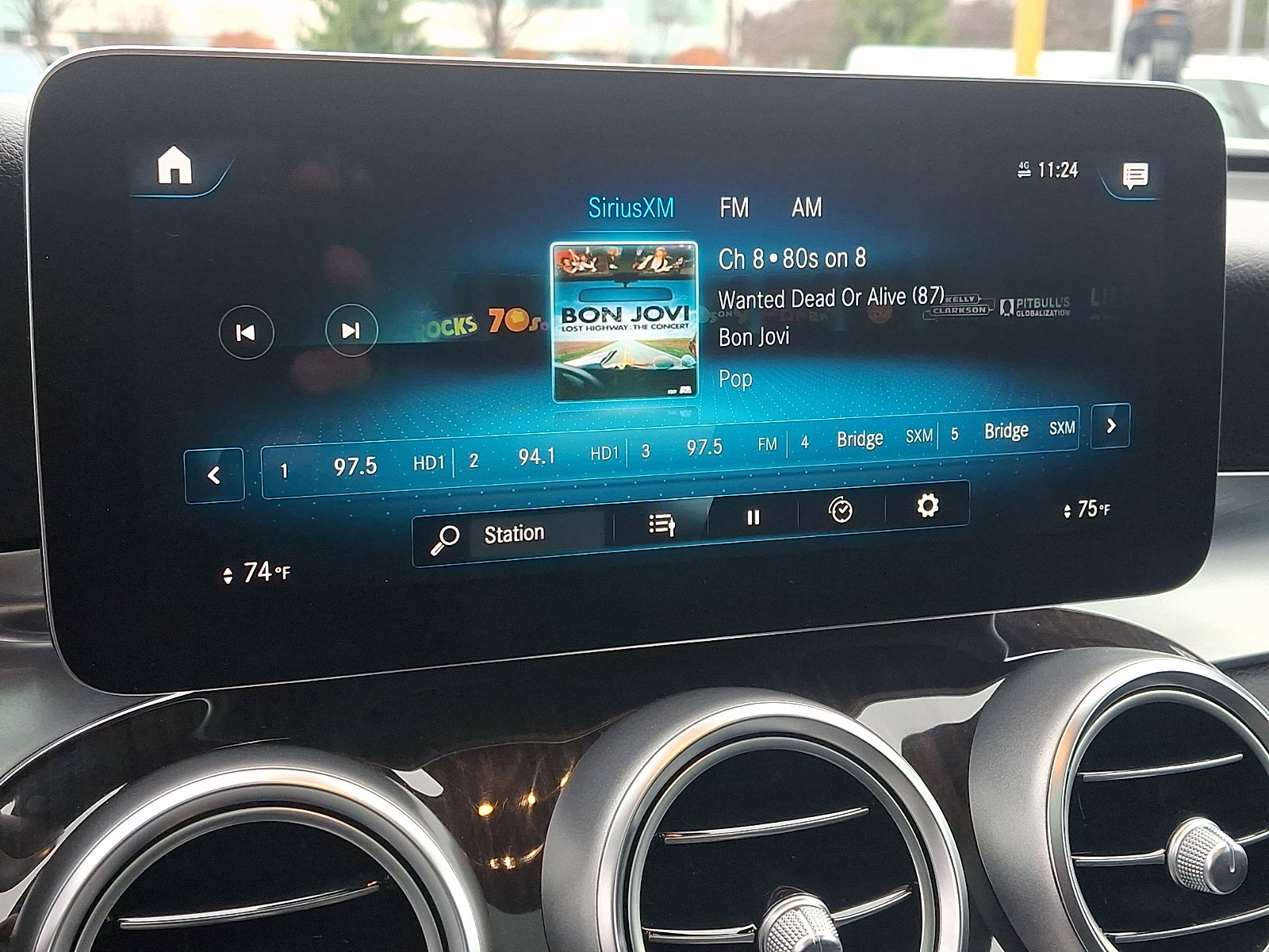 Certified 2022 Mercedes-Benz GLC 300 4MATIC image 17