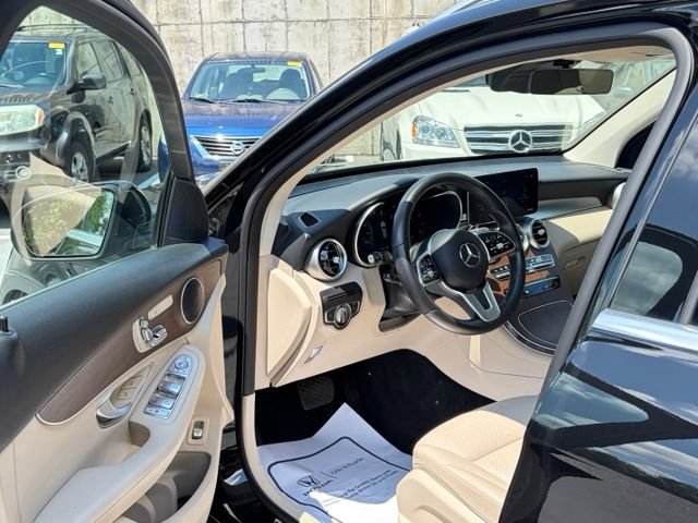 Used 2021 Mercedes-Benz GLC 300 4MATIC image 14