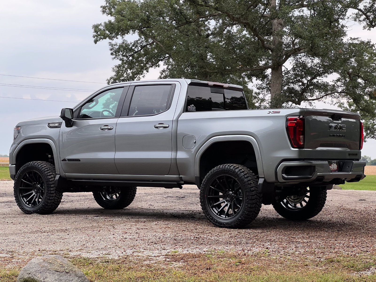 New 2026 GMC Sierra 1500 Elevation w/ Elevation Premium Package AWD/4WD image 11