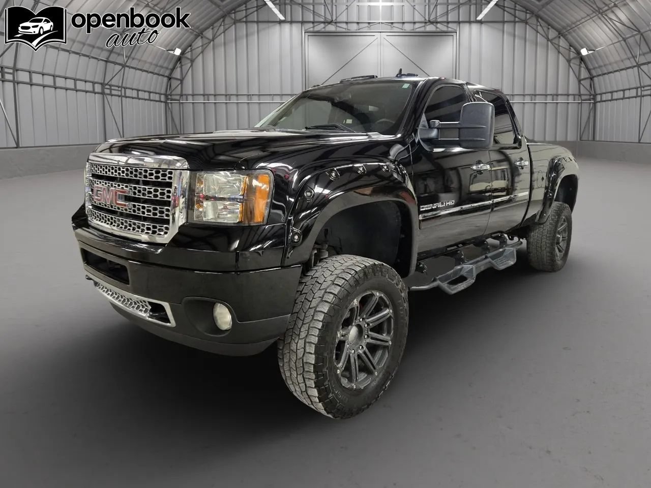 Used 2013 GMC Sierra 2500 Denali w/ Suspension Package, Off-Road AWD/4WD image 1