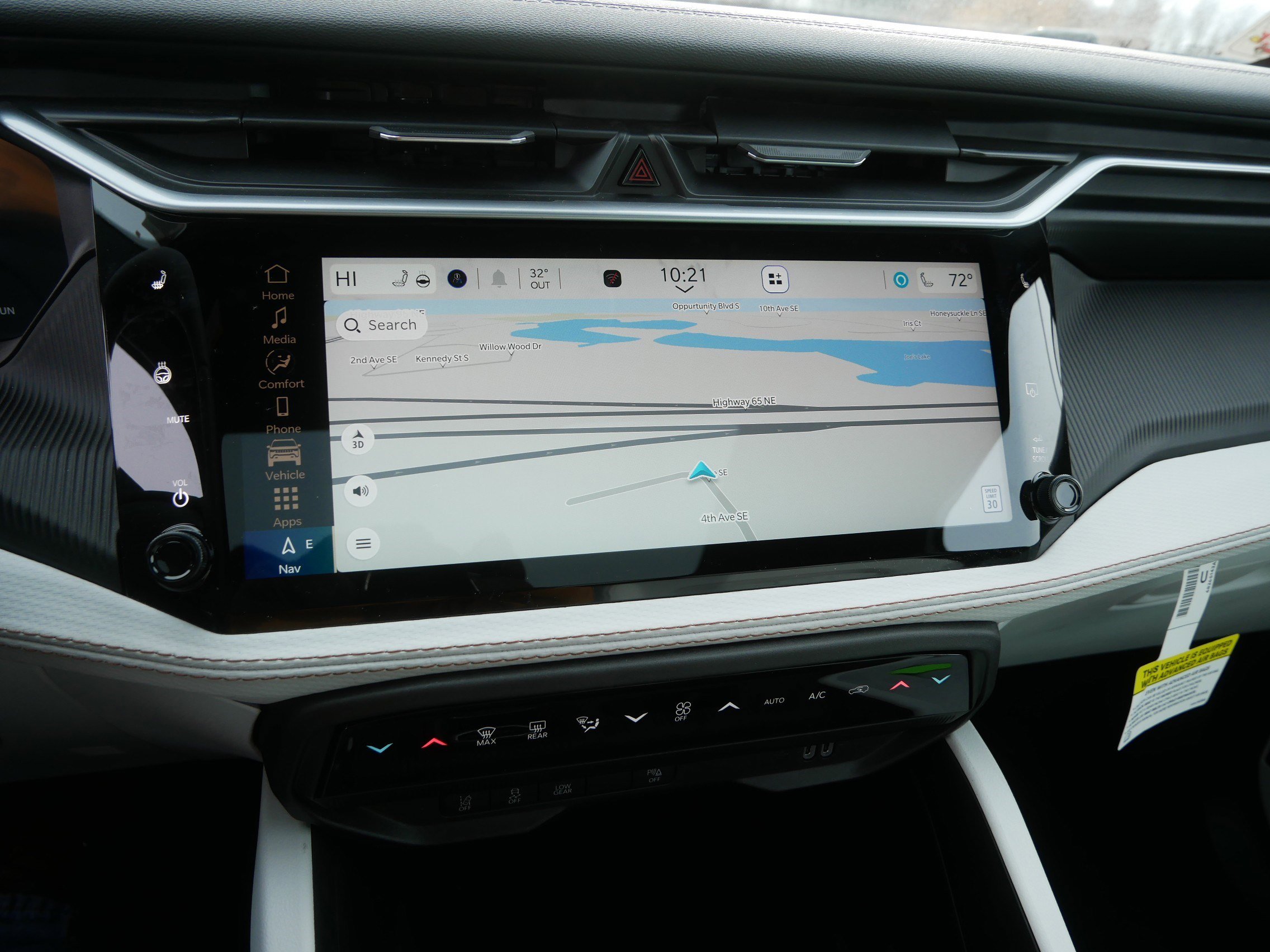 New 2026 Jeep Cherokee Overland image 18