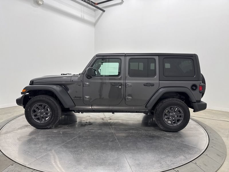 New 2026 Jeep Wrangler Unlimited Sport w/ Dual Top Group AWD/4WD image 4