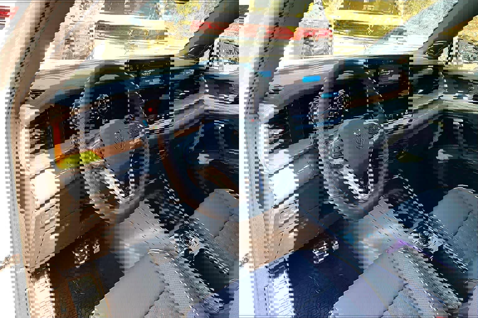 New 2026 Volkswagen Tiguan SEL R-Line image 8