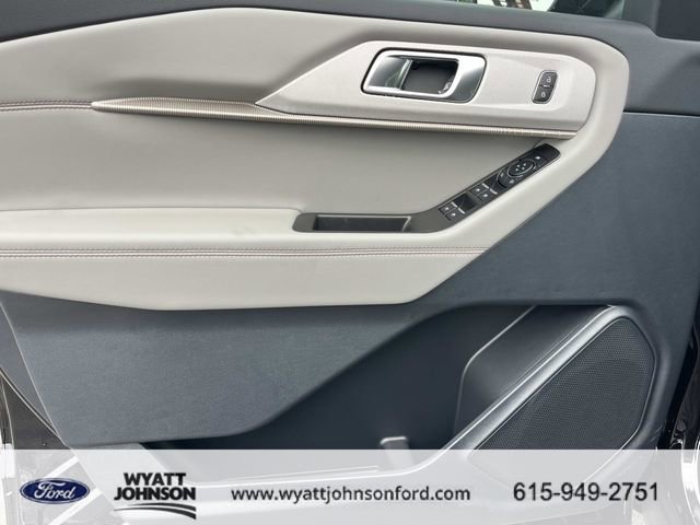 New 2026 Ford Explorer Active AWD/4WD image 23