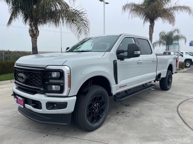 New 2026 Ford F350 Lariat w/ Black Appearance Package