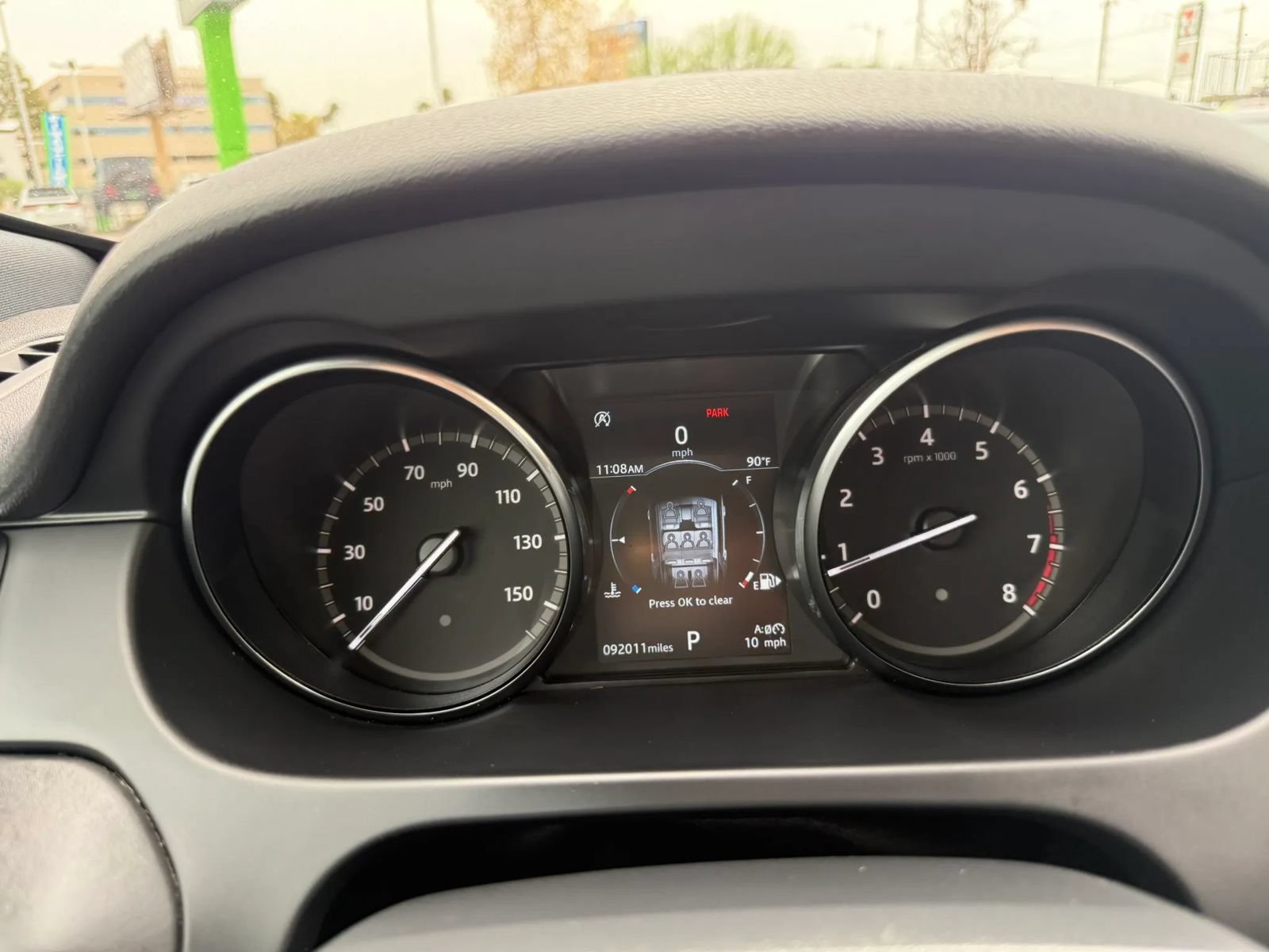 Used 2018 Land Rover Discovery Sport HSE Luxury AWD/4WD image 19