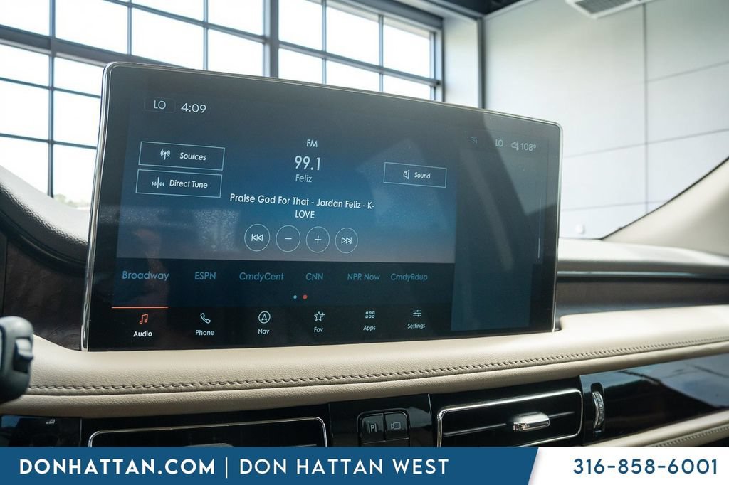 Used 2022 Lincoln Nautilus Reserve AWD/4WD image 7