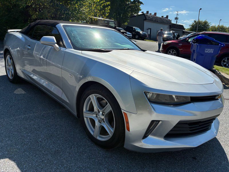 Used 2018 Chevrolet Camaro LT image 16