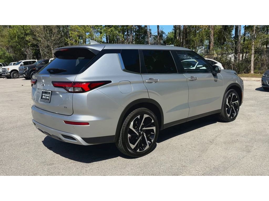 Used 2024 Mitsubishi Outlander SE Black Edition AWD/4WD image 8