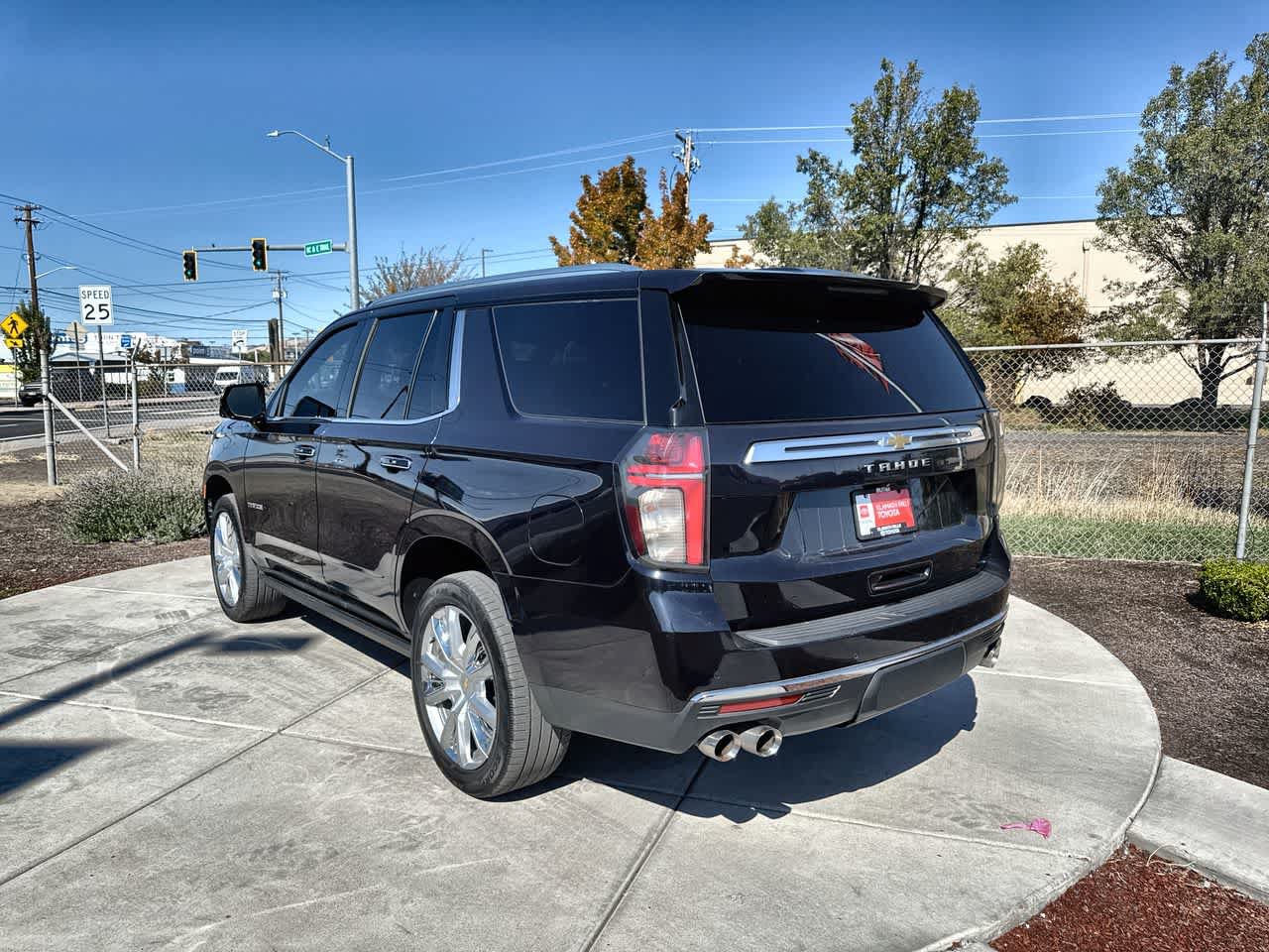 Used 2021 Chevrolet Tahoe High Country w/ Premium Package AWD/4WD image 5