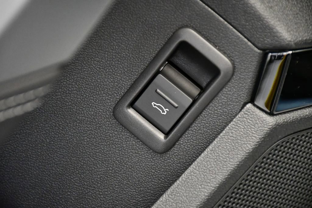 Used 2025 Audi A3 2.0T Premium Plus w/ Premium Plus Package AWD/4WD image 36