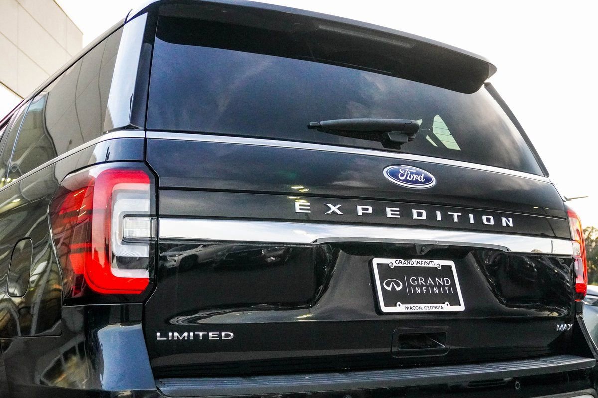 Used 2022 Ford Expedition Max Limited image 9