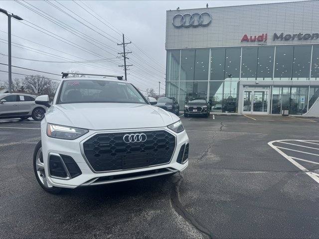 Used 2023 Audi Q5 2.0T Premium Plus w/ Premium Plus Package image 2