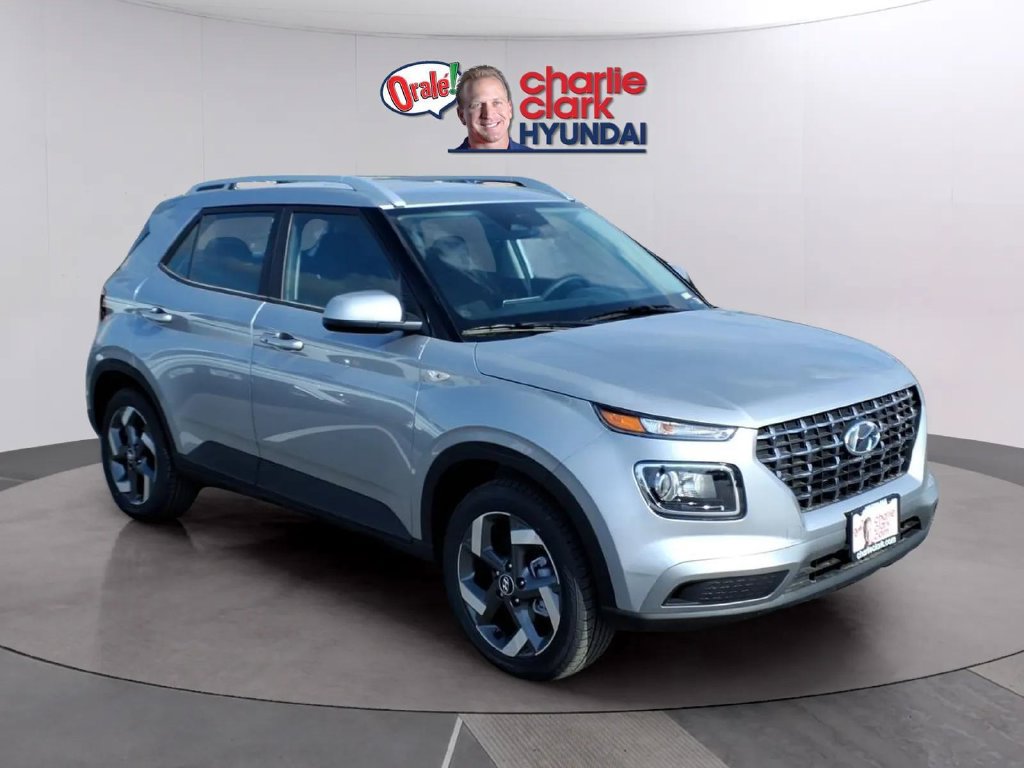 New 2026 Hyundai Venue SEL FWD image 7