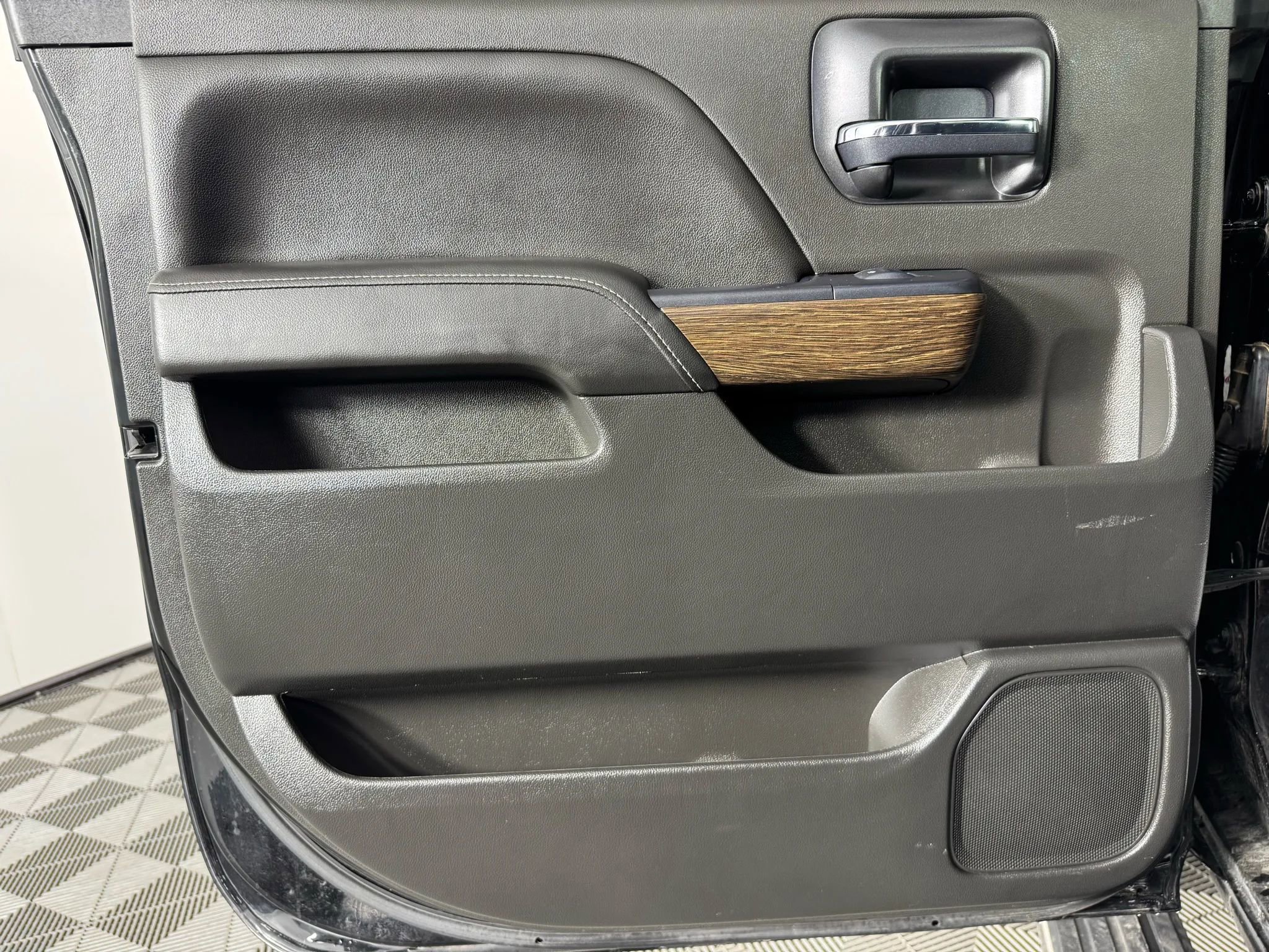 Used 2018 GMC Sierra 1500 Denali w/ Denali Ultimate Package image 44