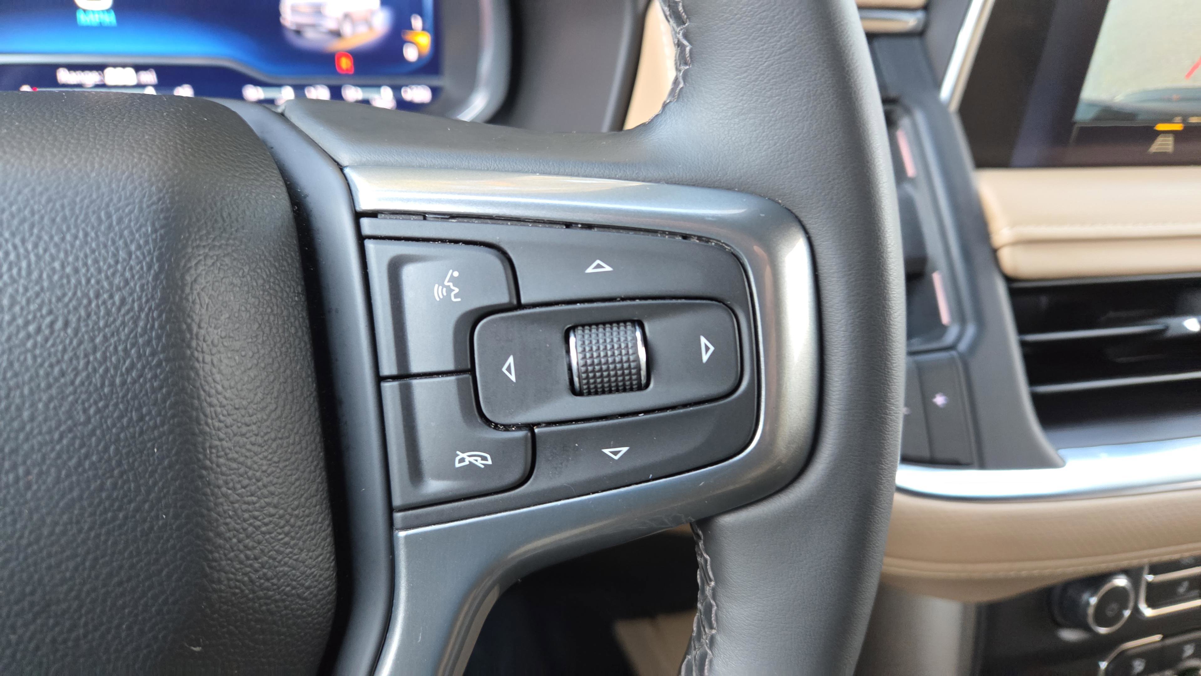 Used 2024 Chevrolet Tahoe Premier image 11