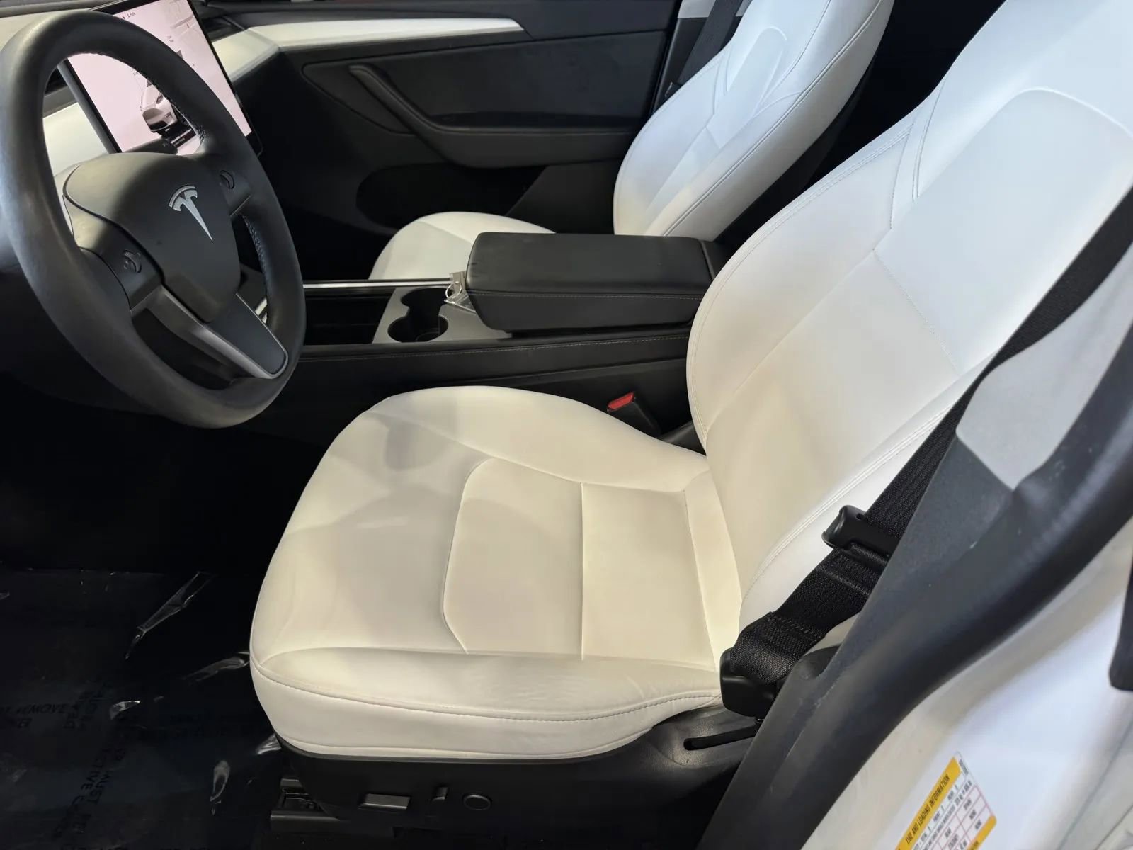 Used 2022 Tesla Model Y Performance image 13