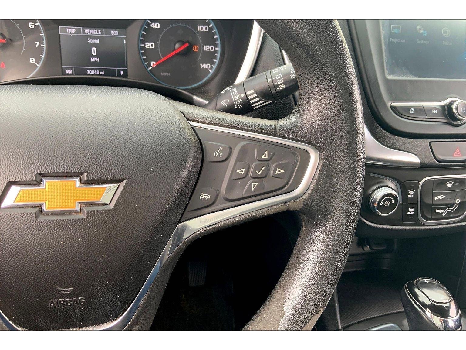 Used 2018 Chevrolet Equinox LT image 18