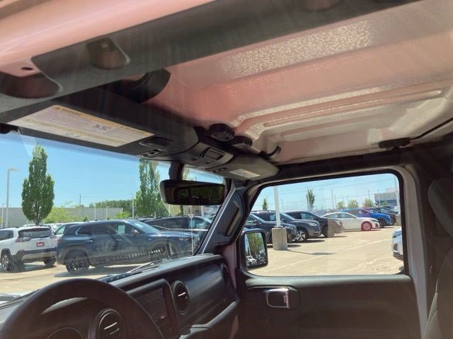 Used 2023 Jeep Wrangler Unlimited w/ Cold Weather Group AWD/4WD image 14
