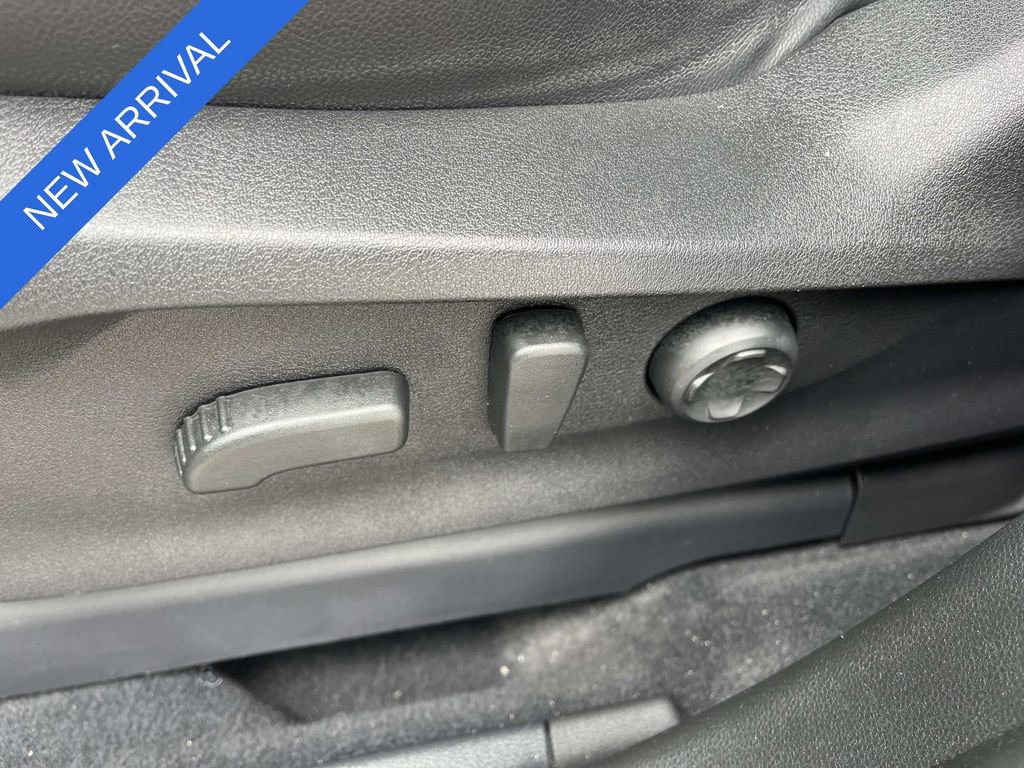 Used 2023 Subaru Ascent Limited w/ Technology Package image 32