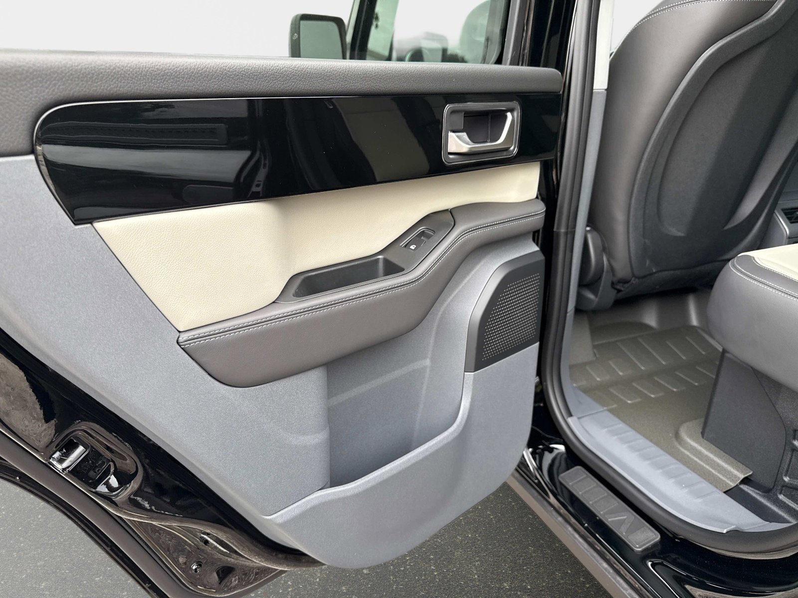 New 2025 INEOS Grenadier image 10