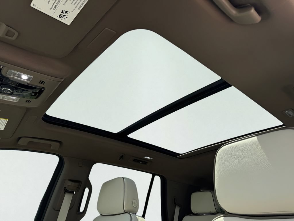 New 2026 GMC Yukon Denali w/ Sun & Power Step Package AWD/4WD image 10