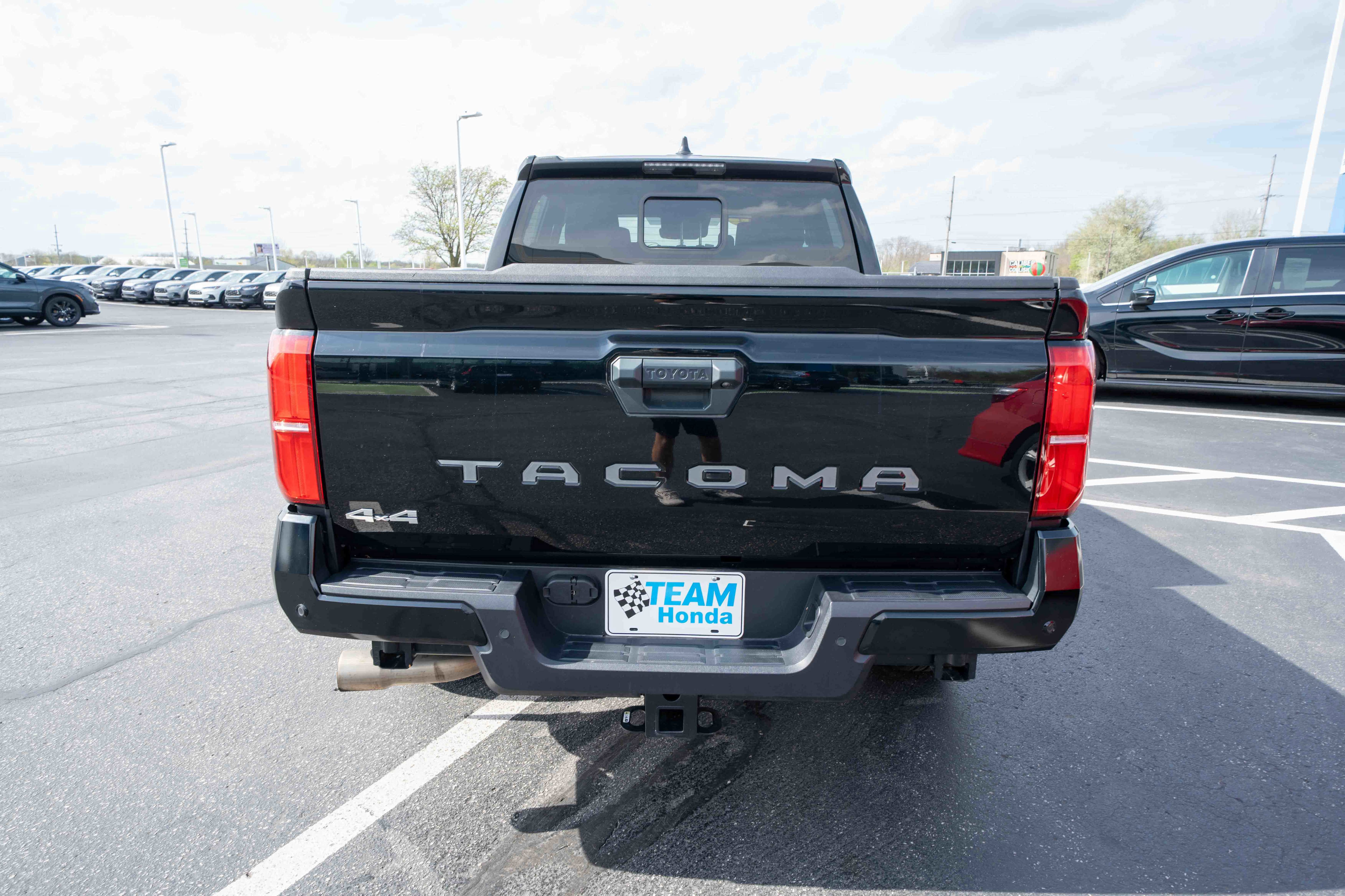 Used 2024 Toyota Tacoma SR5 image 5