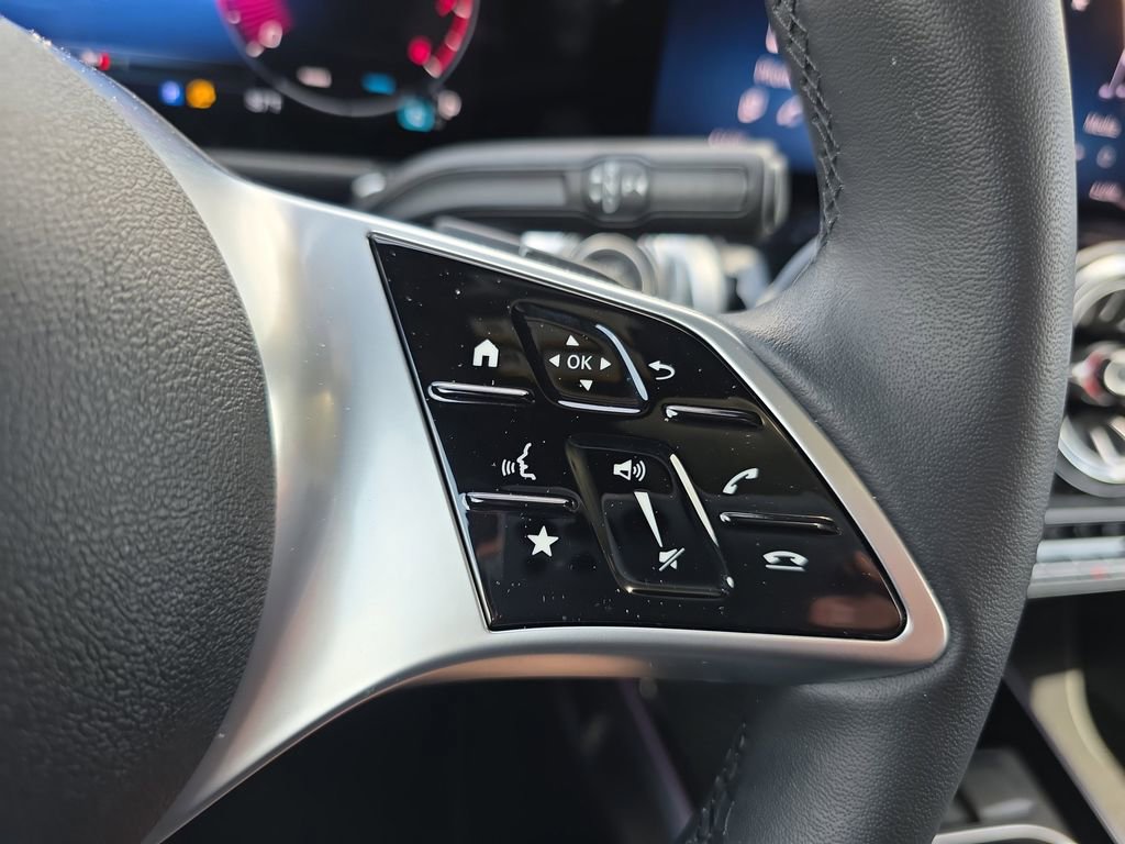 Used 2026 Mercedes-Benz GLB 250 4MATIC image 22