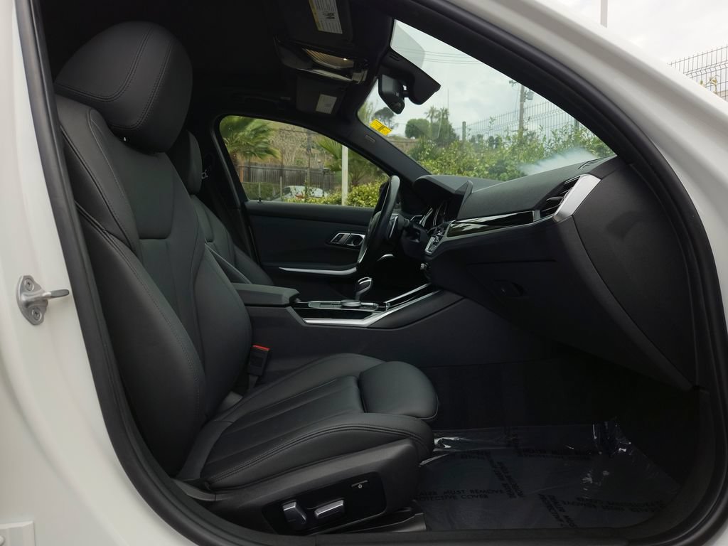 Used 2019 BMW 330i Sedan RWD image 18