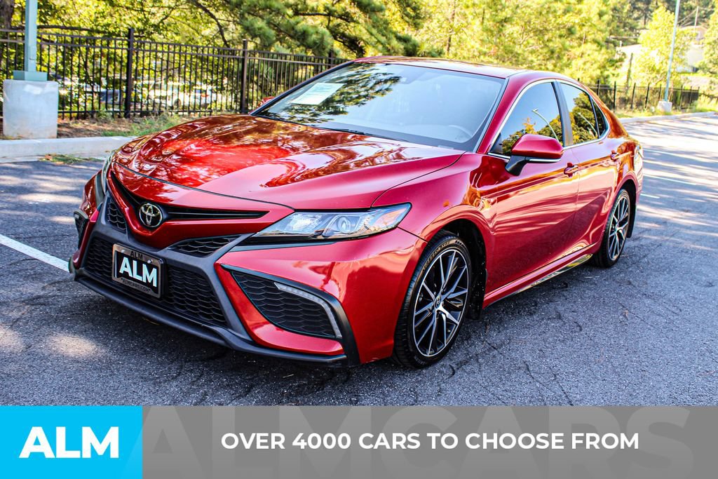 Used 2024 Toyota Camry SE FWD image 2