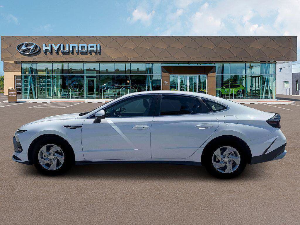 New 2026 Hyundai Sonata SE FWD image 3