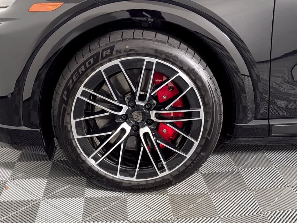 New 2026 Porsche Cayenne Turbo Electric AWD/4WD image 11