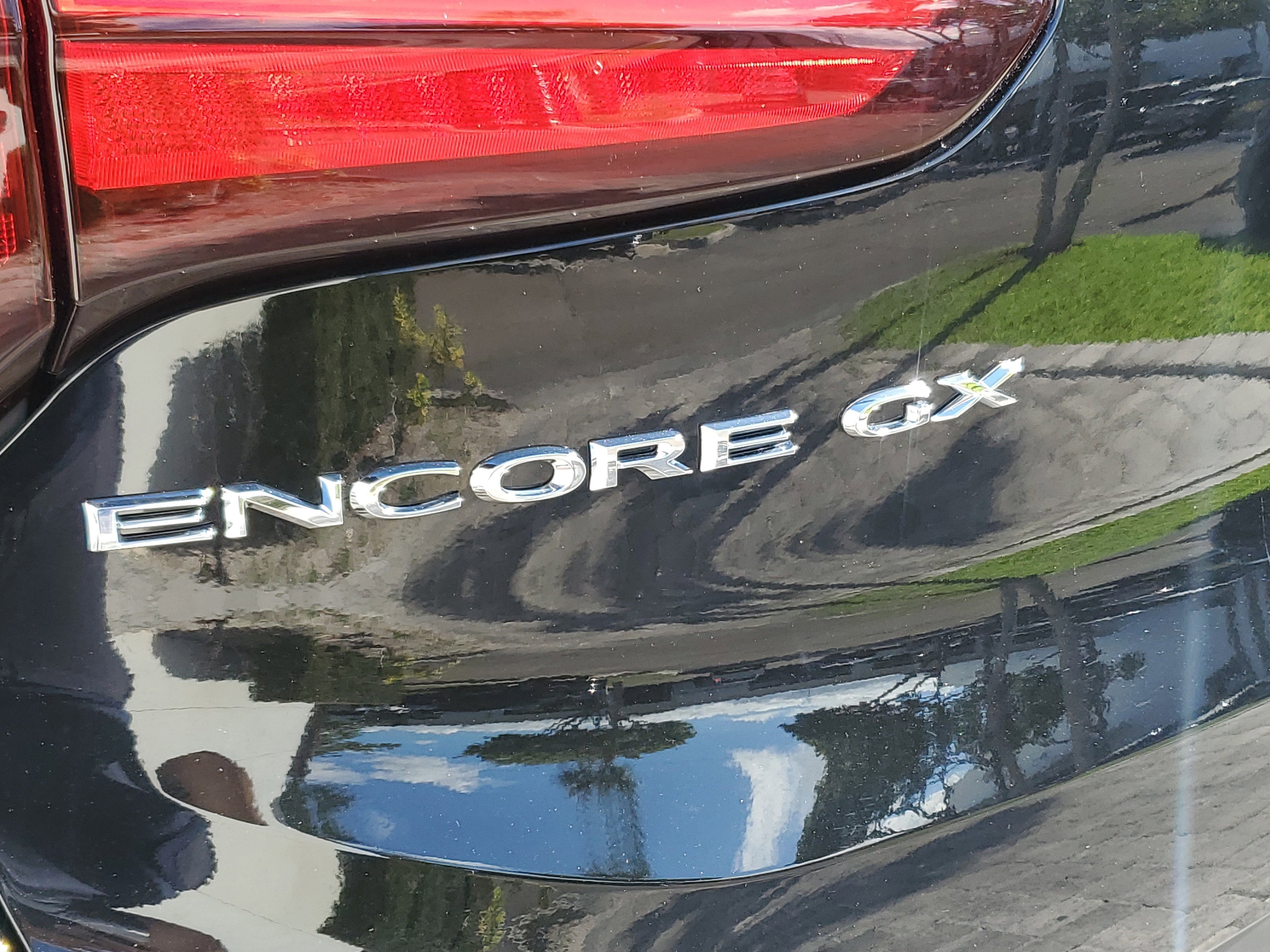 Used 2023 Buick Encore GX Essence w/ Experience Buick Package image 7