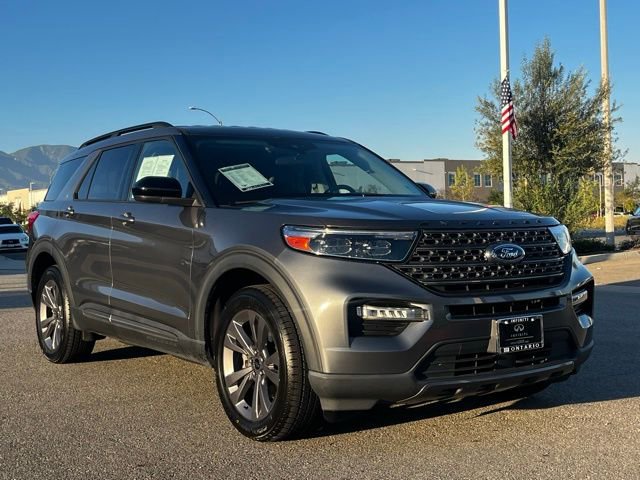 Used 2023 Ford Explorer XLT w/ Equipment Group 202A image 7