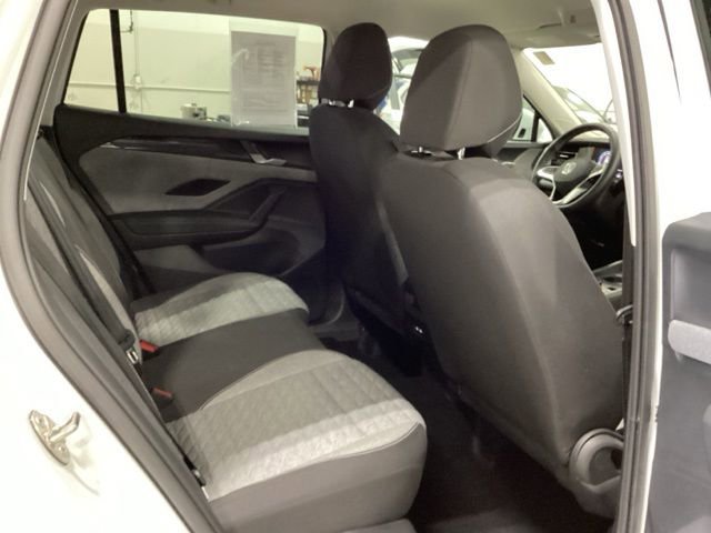 Used 2025 Volkswagen Tiguan S image 11