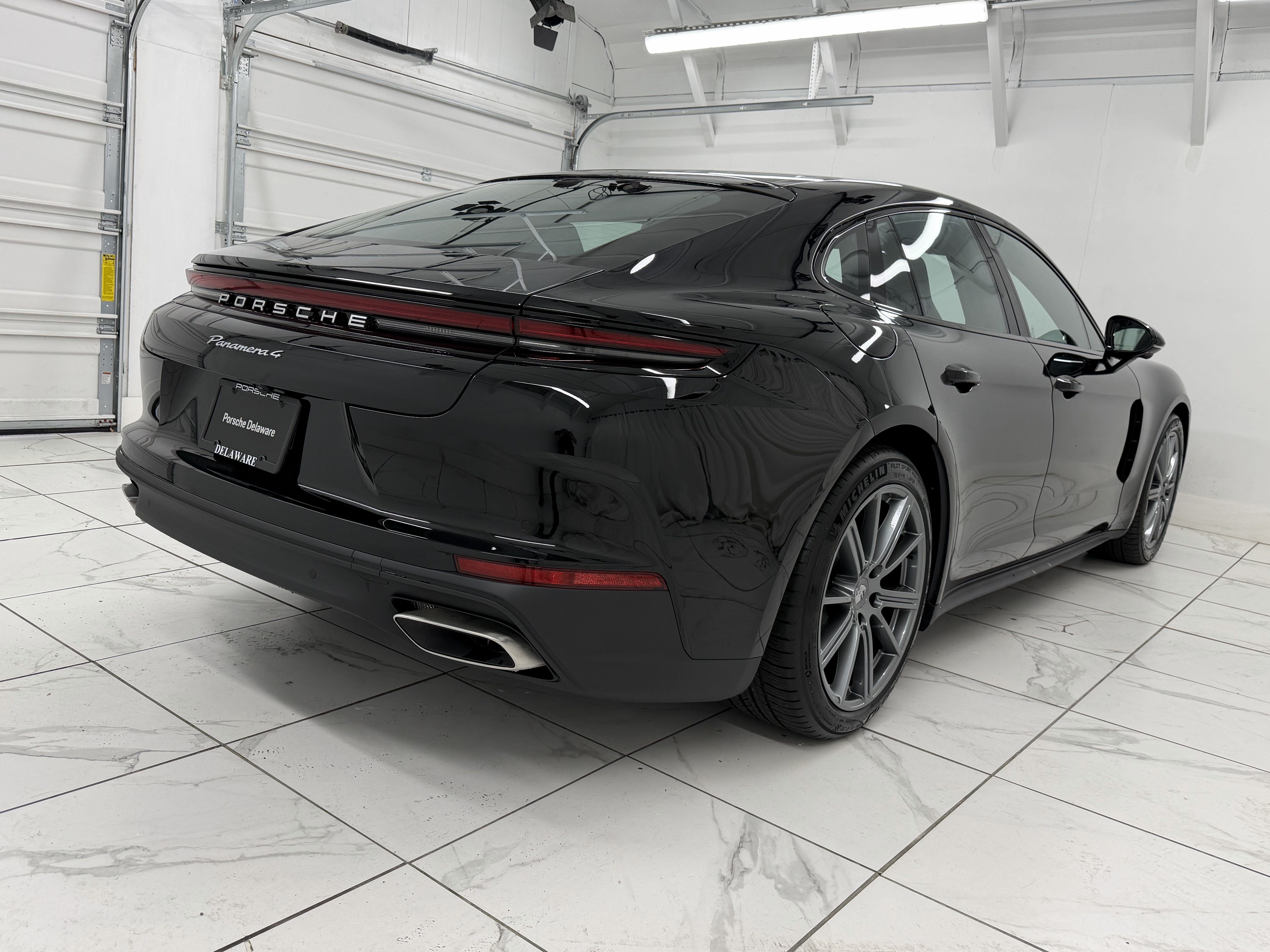 New 2026 Porsche Panamera image 12