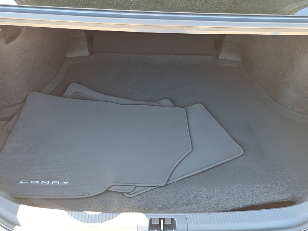 Used 2026 Toyota Camry LE w/ Convenience Package image 6