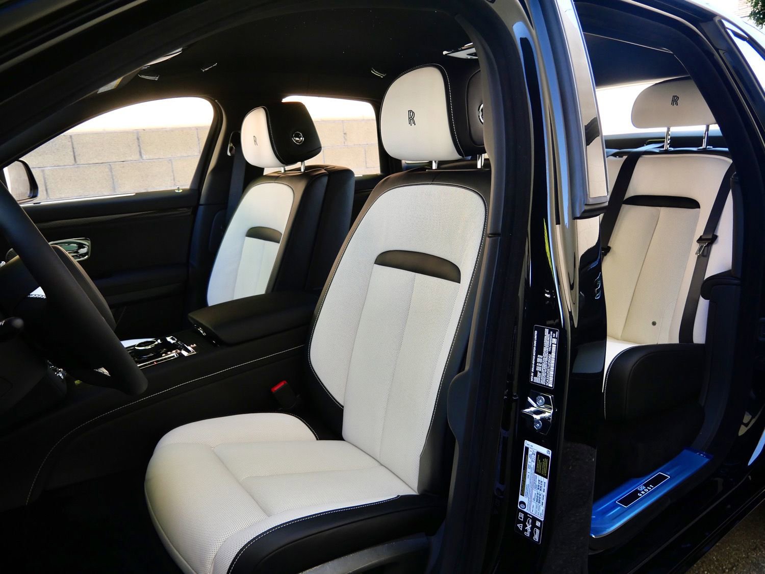 New 2026 Rolls-Royce Ghost Black Badge AWD/4WD image 27