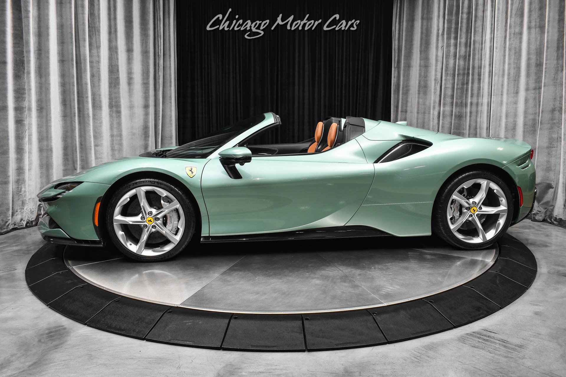 Used 2025 Ferrari SF90 Spider image 1