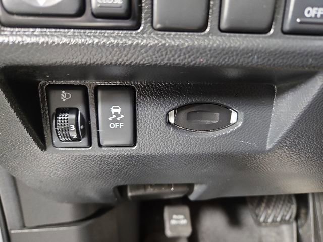 Used 2014 INFINITI QX70 AWD w/ Premium Package image 28