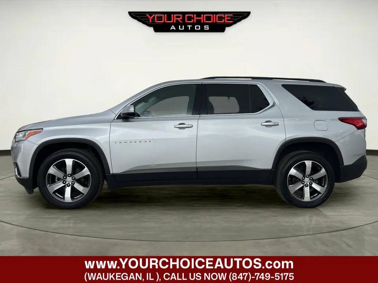 Used 2019 Chevrolet Traverse LT w/ LT Premium Package AWD/4WD image 2