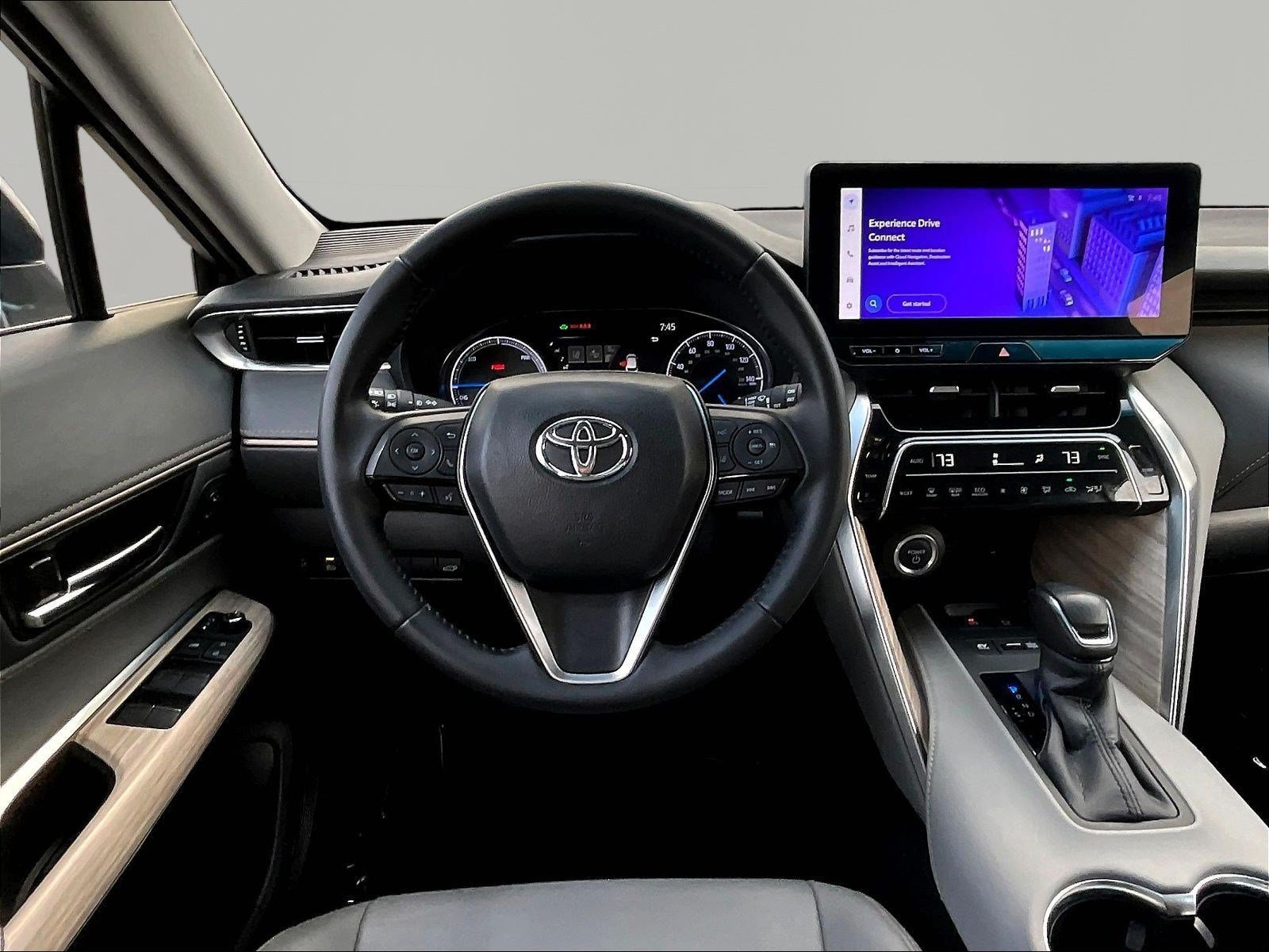 Used 2024 Toyota Venza XLE AWD/4WD image 8