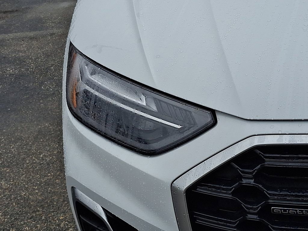 Used 2023 Audi Q5 2.0T Premium w/ Convenience Package image 9