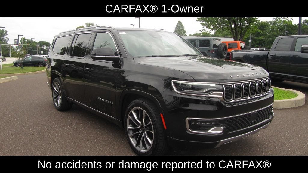 Certified 2025 Jeep Wagoneer L Series III w/ Premium Group I AWD/4WD image 2