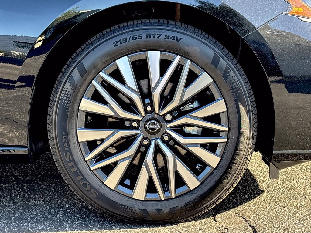 New 2026 Nissan Altima 2.5 SV FWD image 28