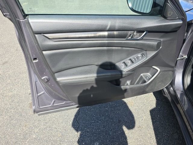 Used 2020 Honda Accord Sport image 16
