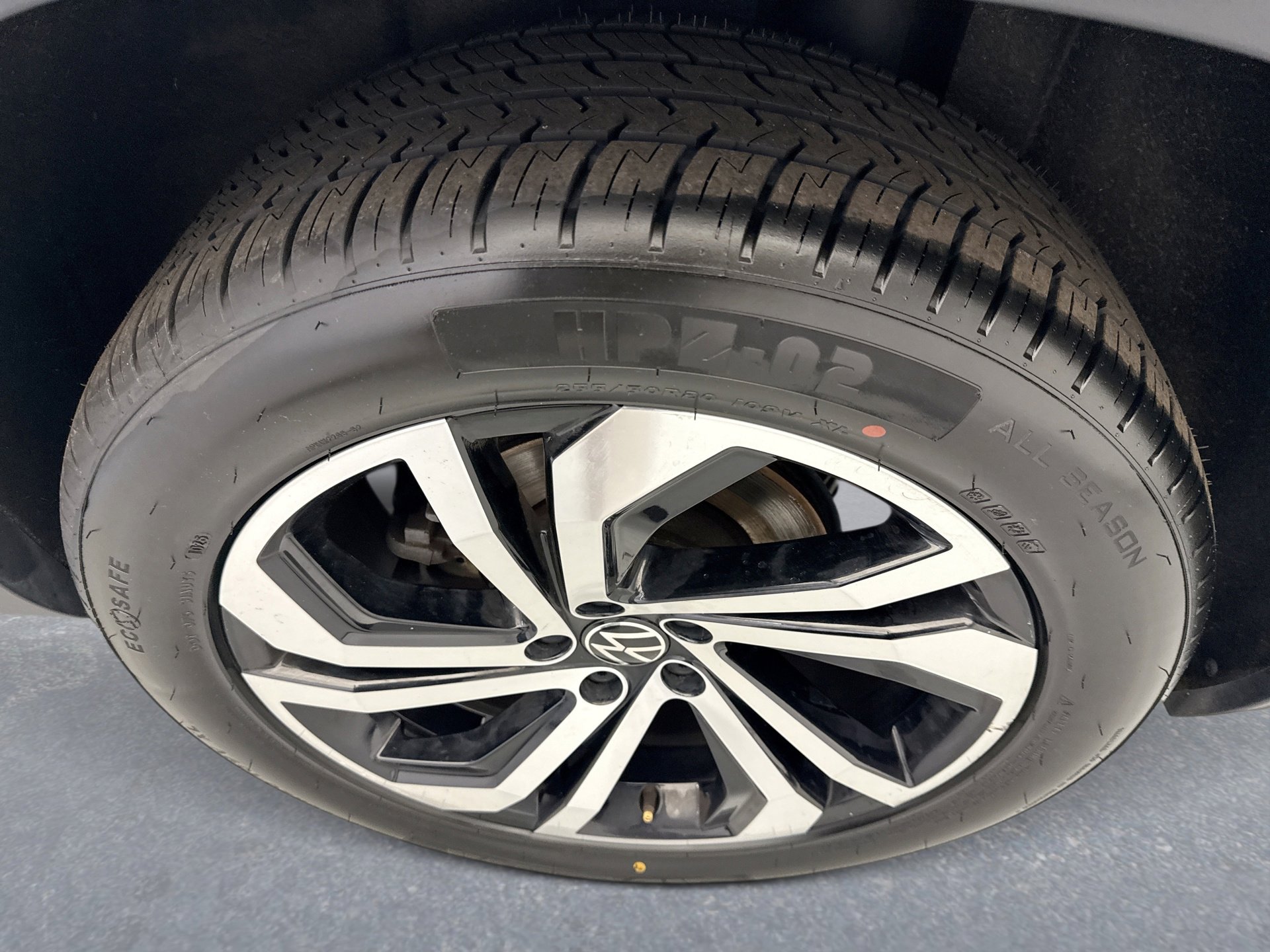 Used 2022 Volkswagen Atlas SEL AWD/4WD image 22