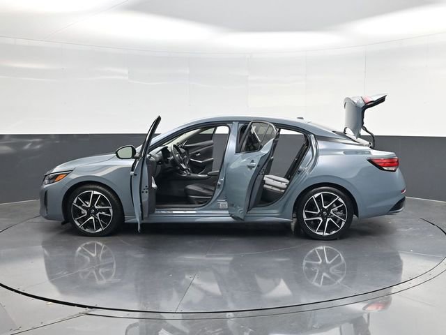 Used 2024 Nissan Sentra SR w/ SR Premium Package image 58